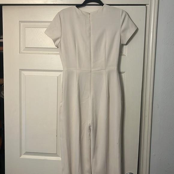 Club Monaco Hidden Zip
Jumpsuit - Ivory - Picture 5 of 6